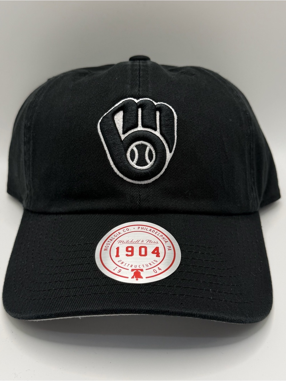 Milwaukee Brewers Mitchell & Ness 1904 Strapback Black & White Adjustable Hat